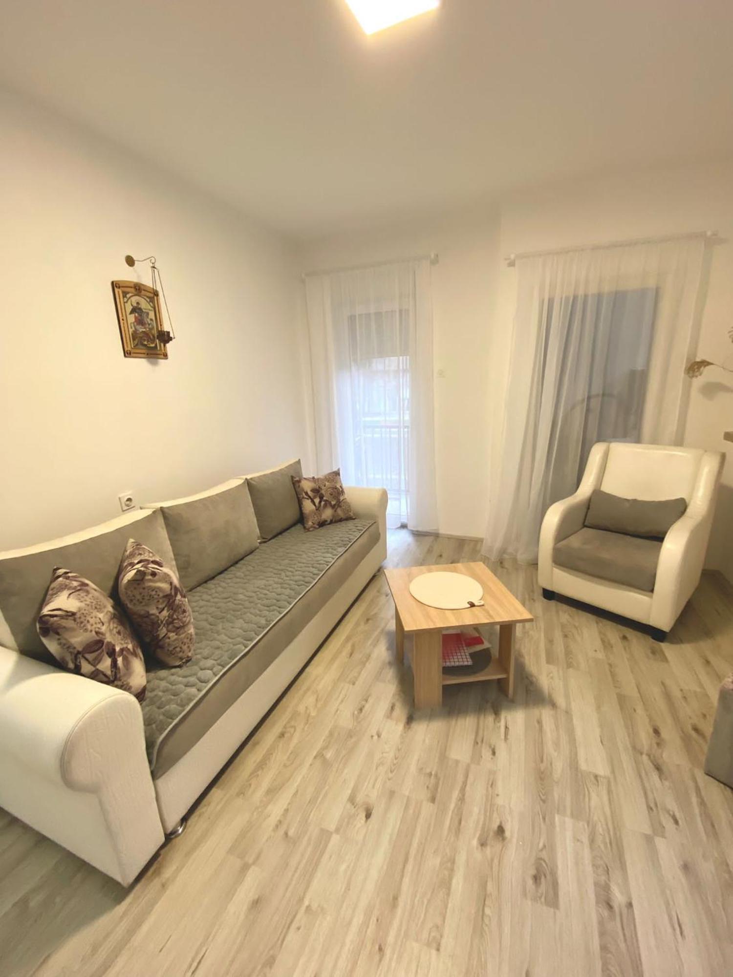 Apartman Bogdan Cacak Exterior photo