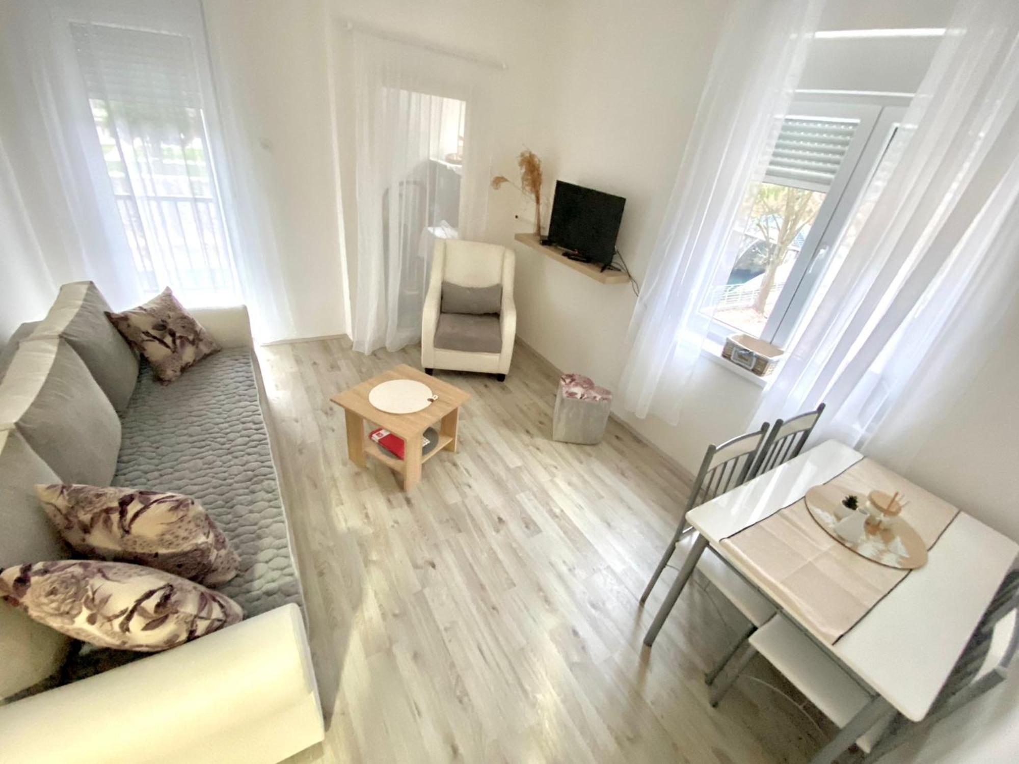 Apartman Bogdan Cacak Exterior photo